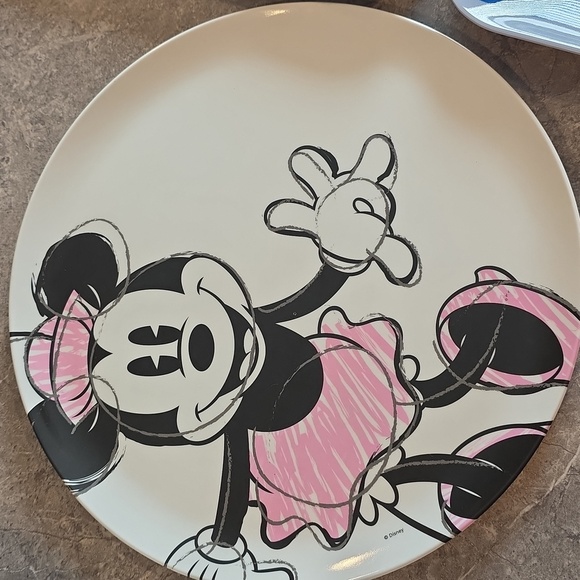 (J39) 3 Disney Mickey and Minnie Mouse Dinnerware Set - Red, Pink, Blue, Green - Picture 4 of 6